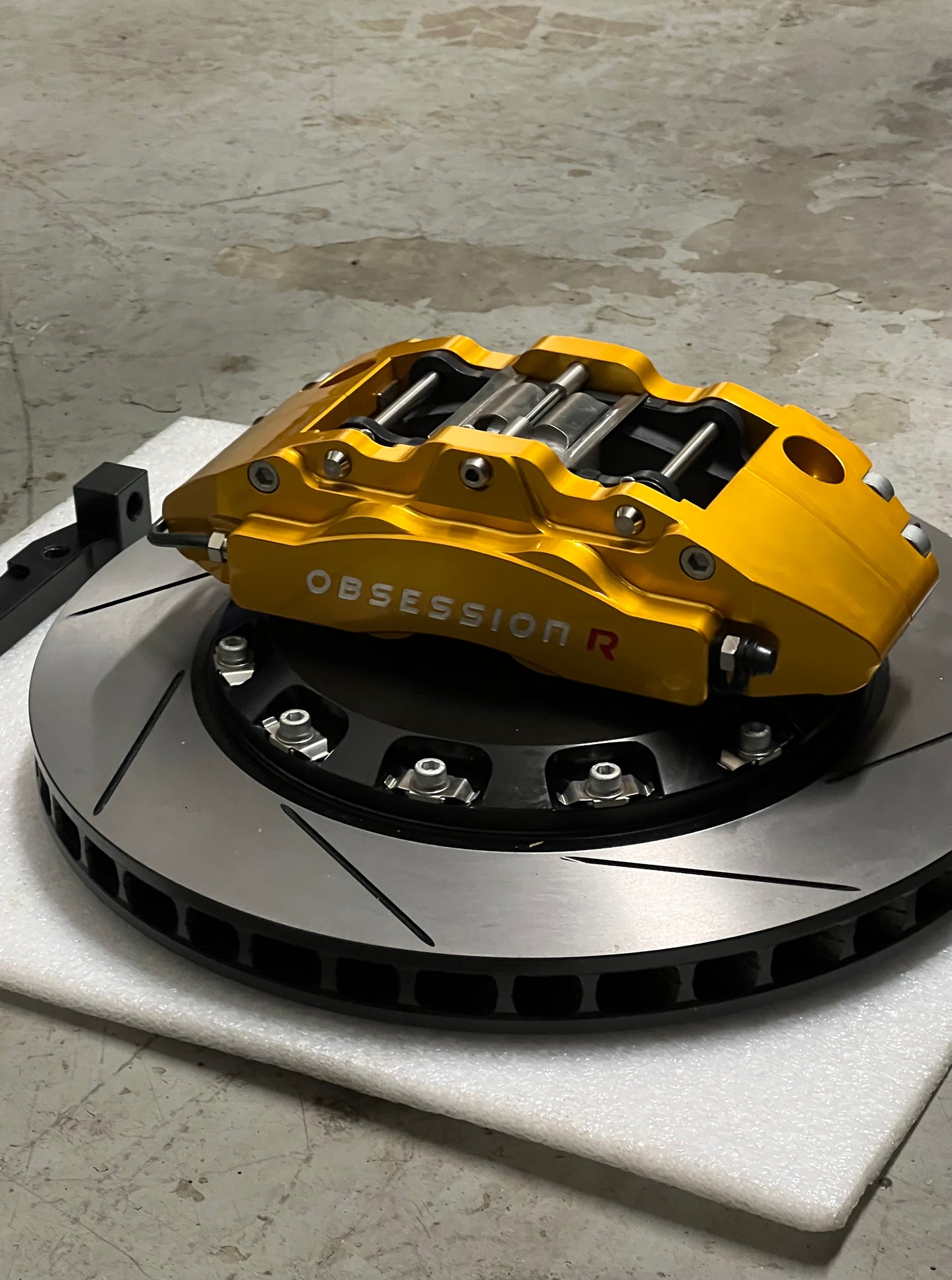 Obsession R USA - GT4 4 POT 345mm 2 Piece Rotor Rear Big Brake Kit - NISSAN SKYLINE R32 / R33/ R34 GT-R