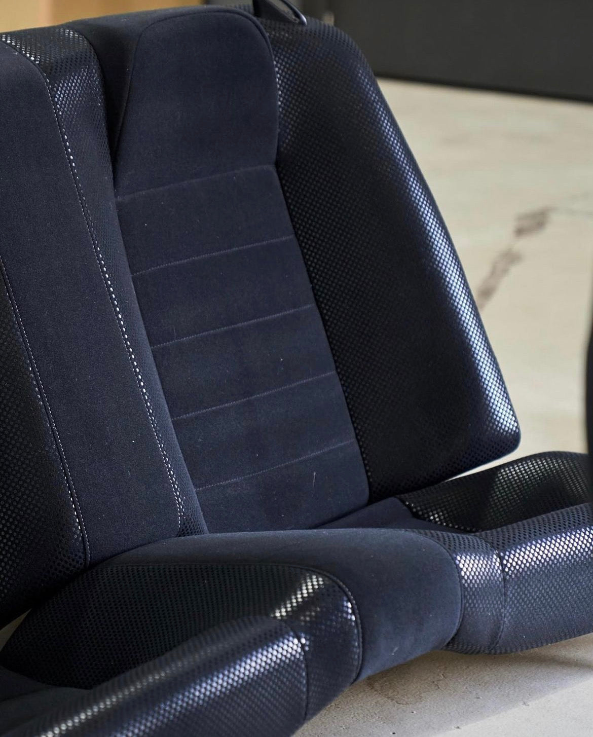MUSE JAPAN NISSAN SKYLINE BNR34  V SPEC II STYLE VELOUR SEAT BLACK FABRIC NON - DOTTED